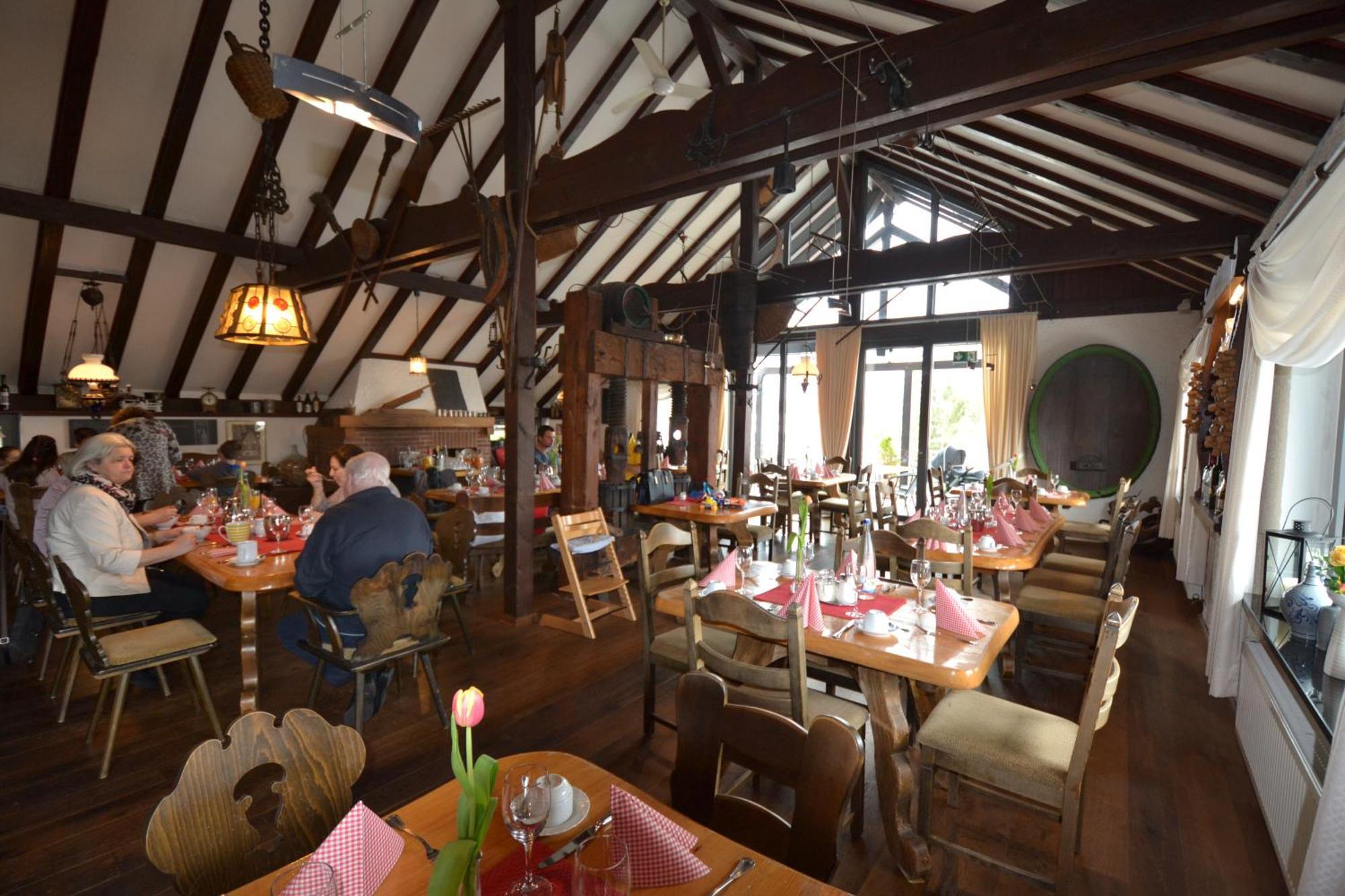 Hotel-restaurant Weinhaus Steppe Hotel